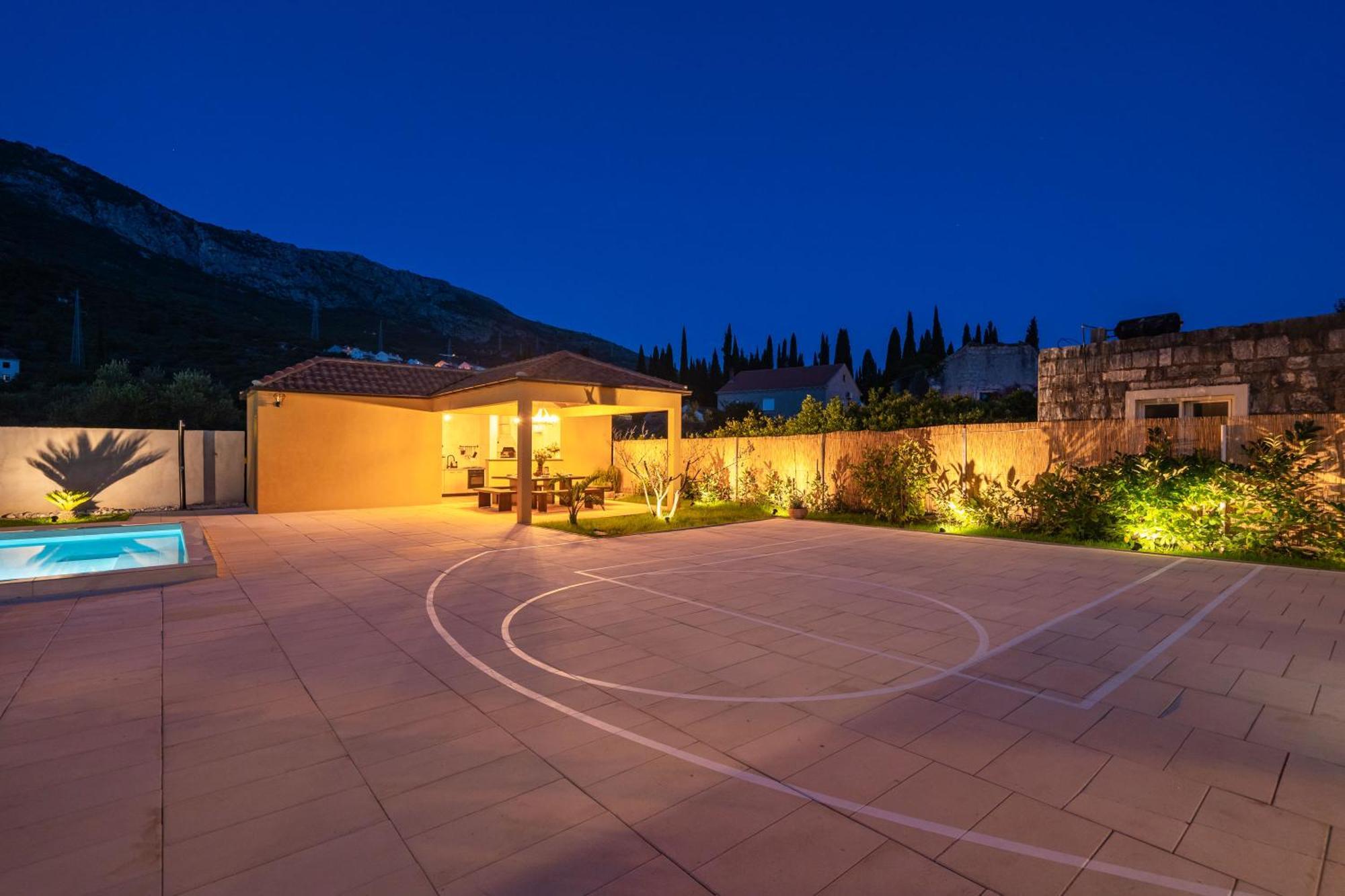 Marlea Villa *